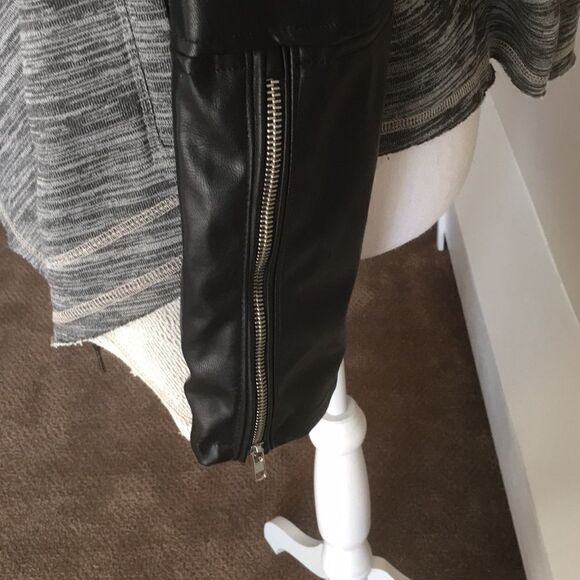 BlankNYC Faux Leather  + Heather Grey Sweatshirt Open Jacket/Sweatshirt - Size M - Picture 5 of 9